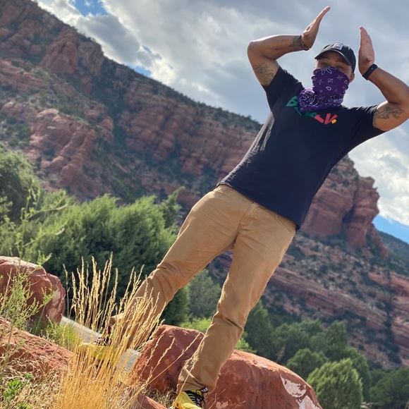 Meet your Posher, Kelvin - Picture 2 of 2